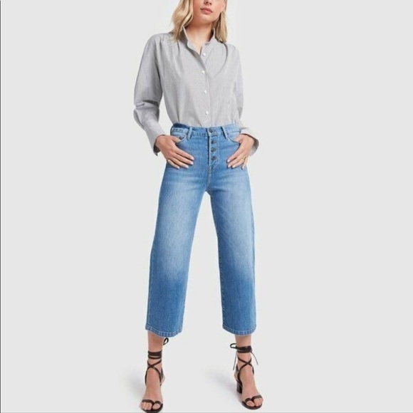 Excellent Condition Frame Pleated Clean Collar Shirt - Picture 11 of 12